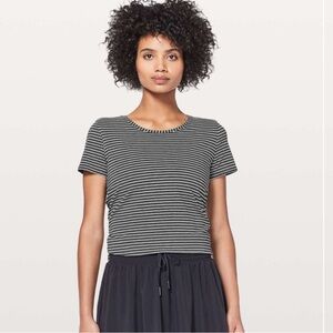 Lululemon Love Crew Tee S/S Sz 6
Stripe White/Black Crew Neck Top